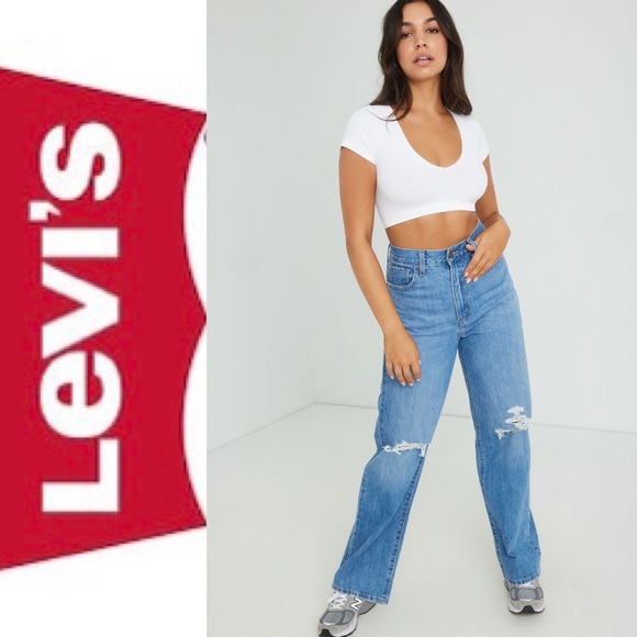 Levi's Denim - Levi’s high waisted straight leg distressed knee jeans size 26